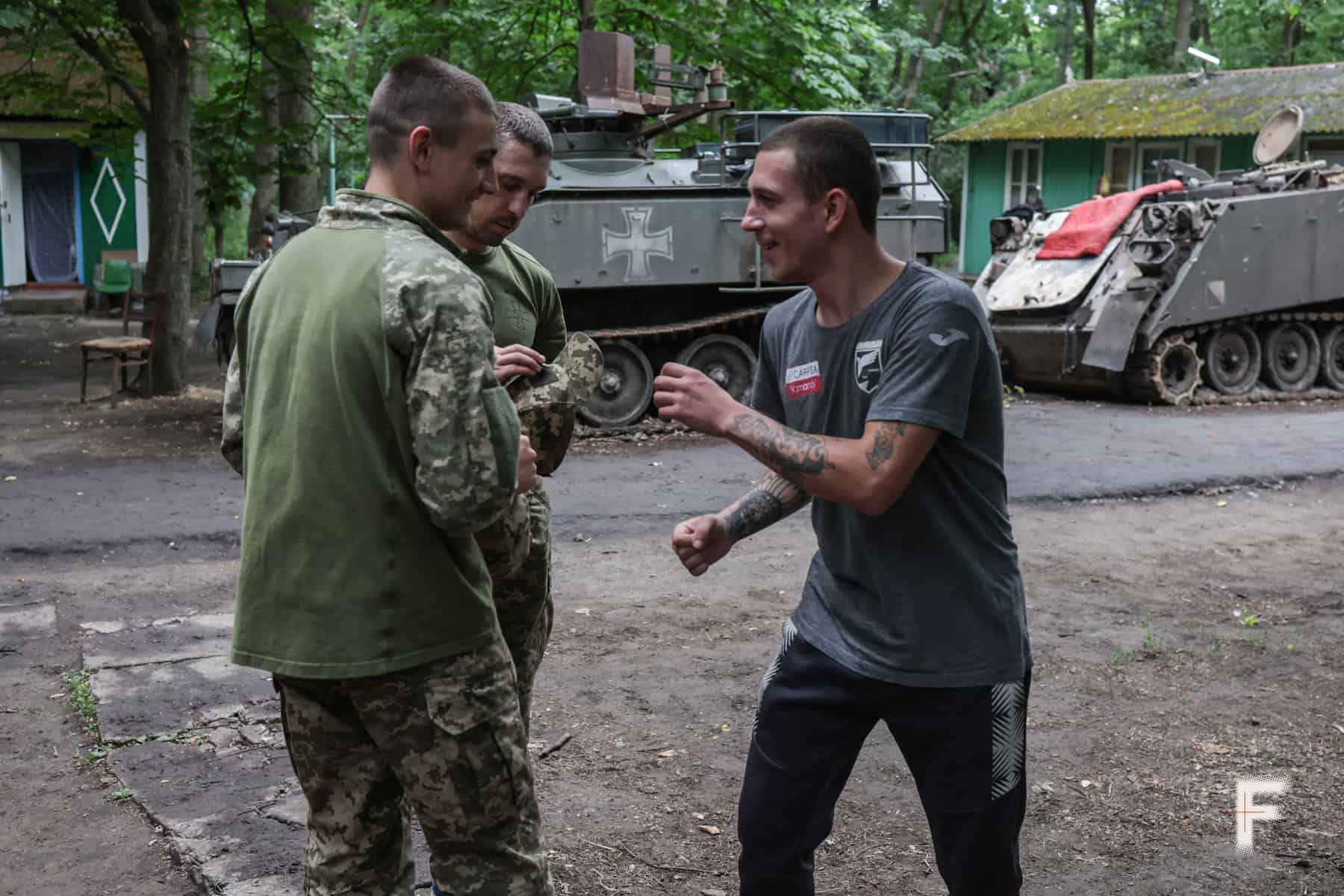 Infamous: Why do former prisoners join Ukrainian forces?