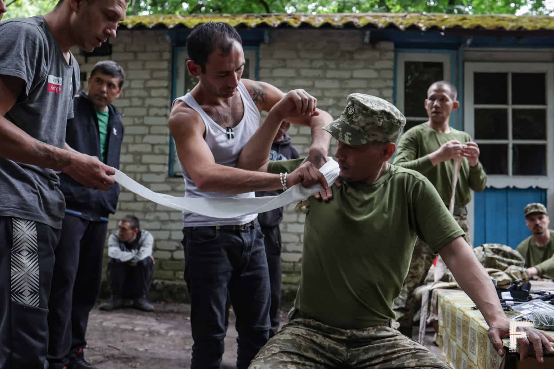 Infamous: Why do former prisoners join Ukrainian forces?